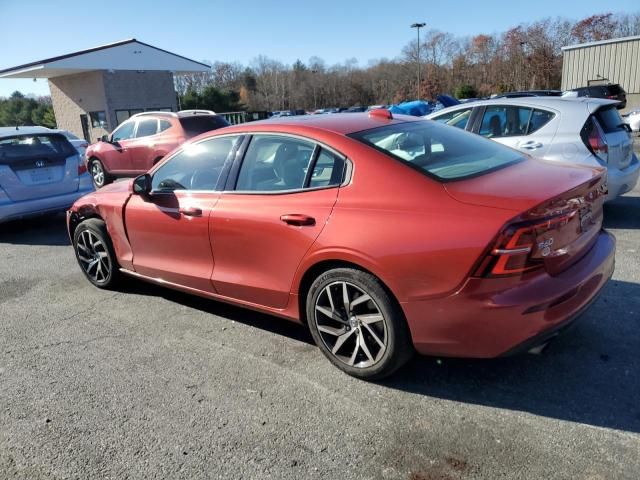 2019 Volvo S60 T6 Momentum