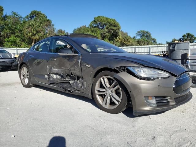 2015 Tesla Model S 70D