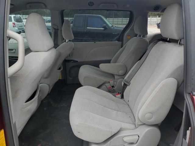 2012 Toyota Sienna LE