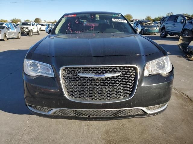 2019 Chrysler 300 Touring