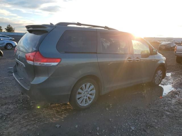 2014 Toyota Sienna XLE