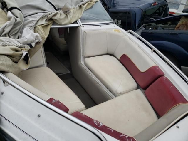 2004 Reinell Boat