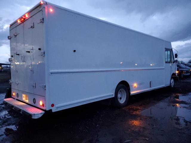 2013 Freightliner Chassis M Line WALK-IN Van