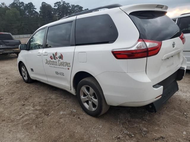 2015 Toyota Sienna LE