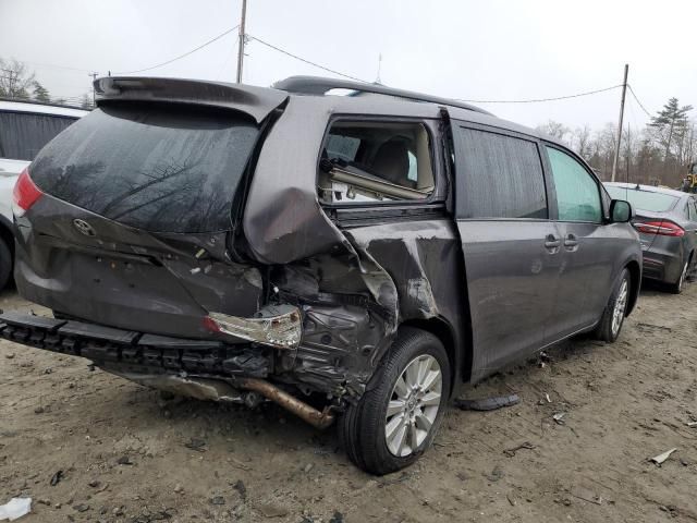 2014 Toyota Sienna XLE