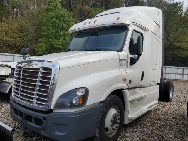 2019 Freightliner Cascadia 125