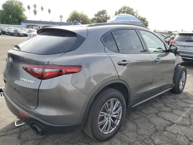 2023 Alfa Romeo Stelvio Sprint