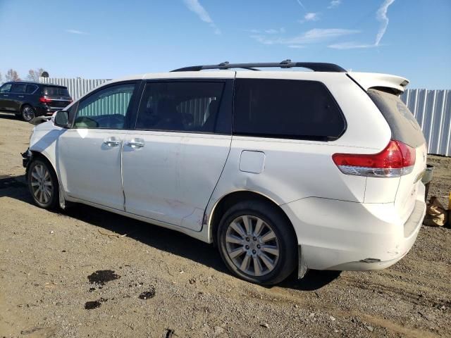 2013 Toyota Sienna XLE