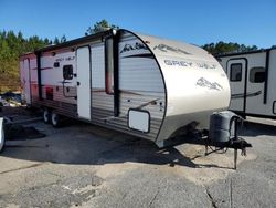 Camp Vehiculos salvage en venta: 2015 Camp Trailer