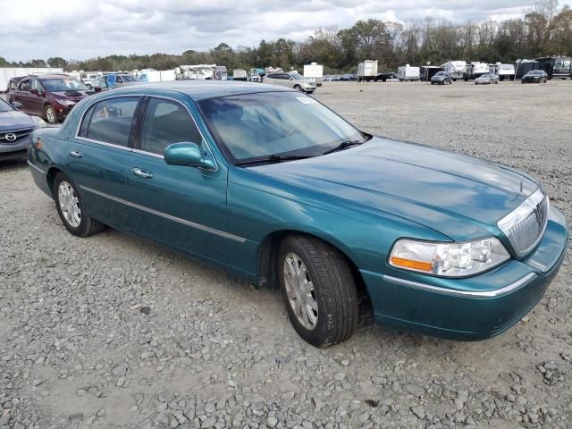 2010 Lincoln Town Car Signature Limited