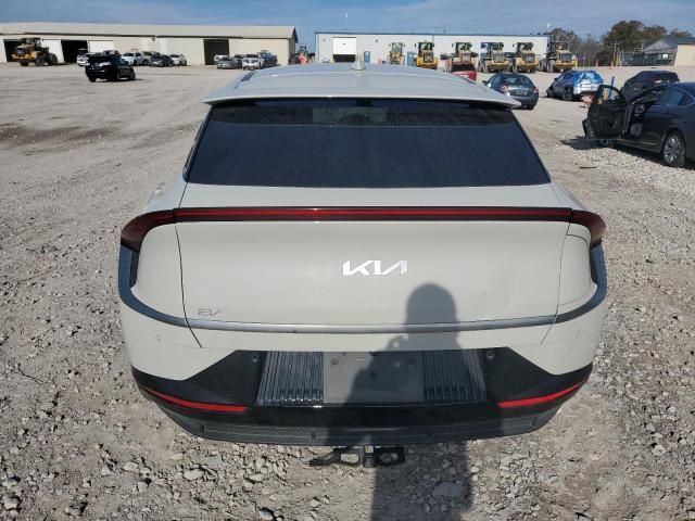 2022 KIA EV6 Light