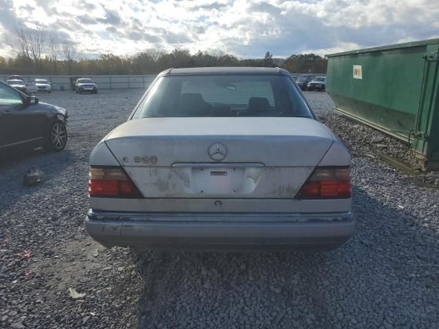 1994 Mercedes-Benz E 320