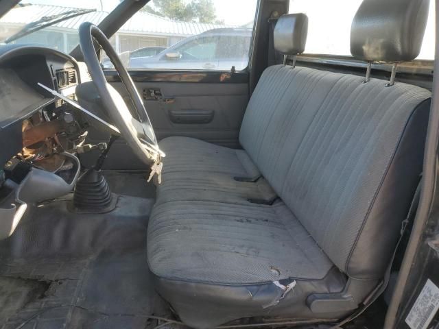 1992 Toyota Pickup 1/2 TON Short Wheelbase