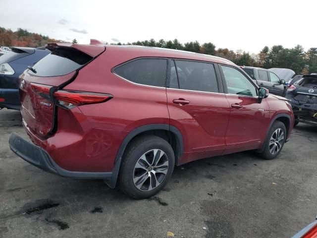 2021 Toyota Highlander Hybrid XLE