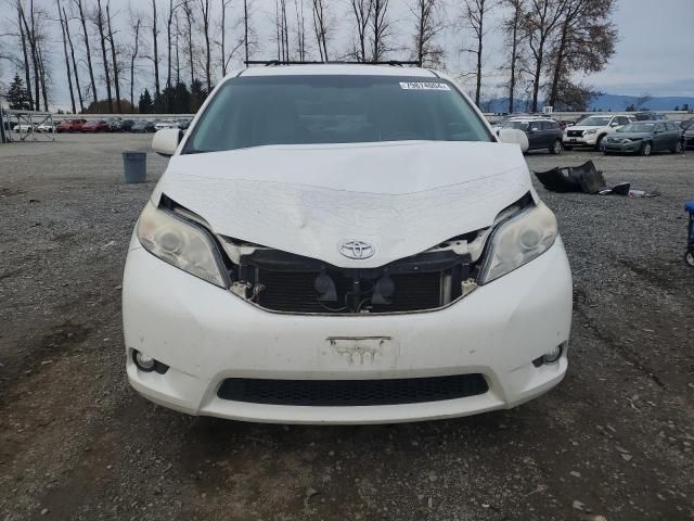 2012 Toyota Sienna XLE