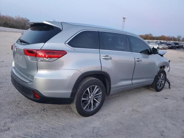 2018 Toyota Highlander SE