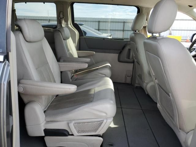 2009 Chrysler Town & Country Touring