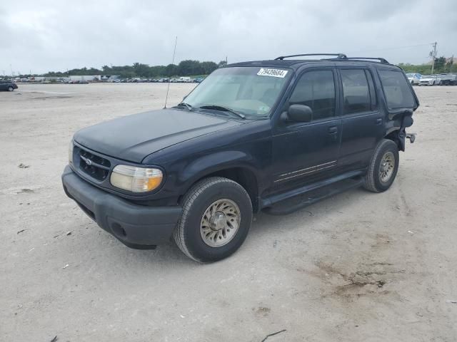 2000 Ford Explorer XLS