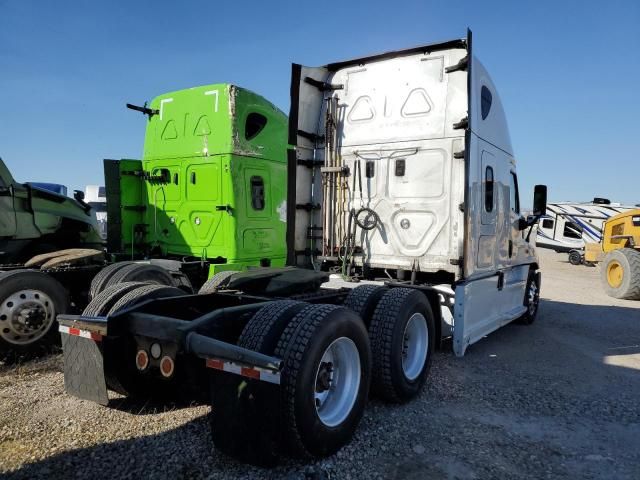 2016 Freightliner Cascadia 125