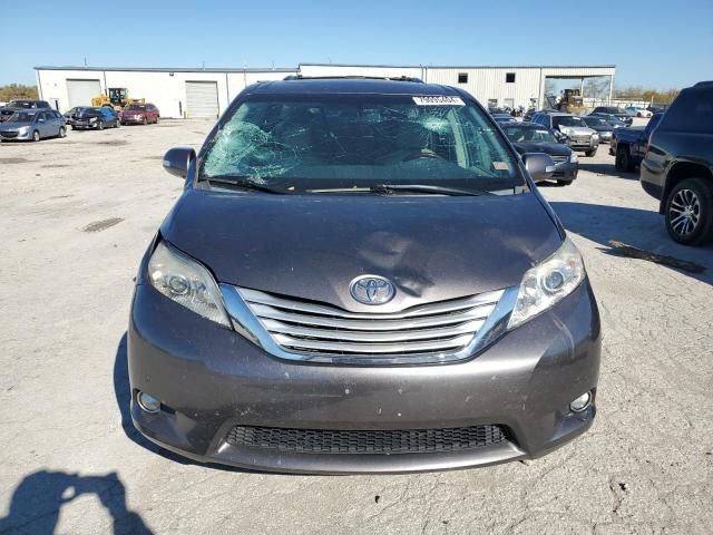 2013 Toyota Sienna XLE