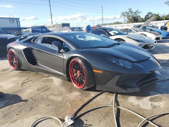 2017 Lamborghini Aventador SV