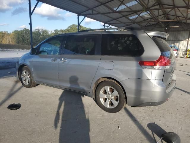 2013 Toyota Sienna LE