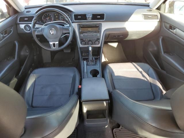 2014 Volkswagen Passat S