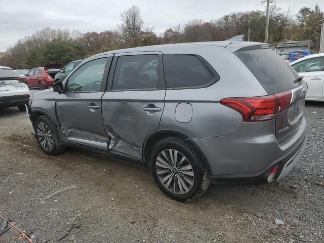 2020 Mitsubishi Outlander SE