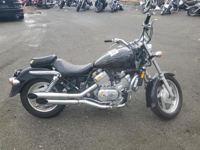 2000 Honda VF750 C