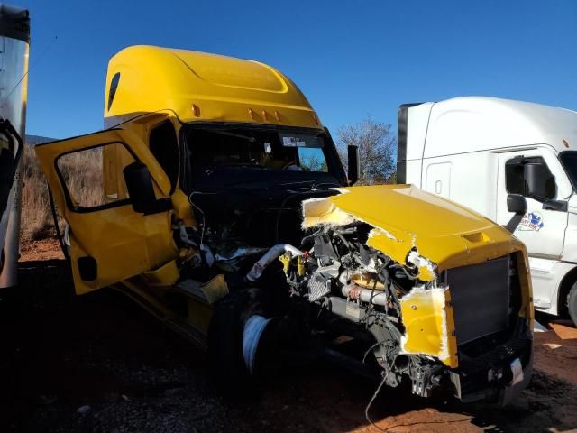 2022 Freightliner Cascadia 126