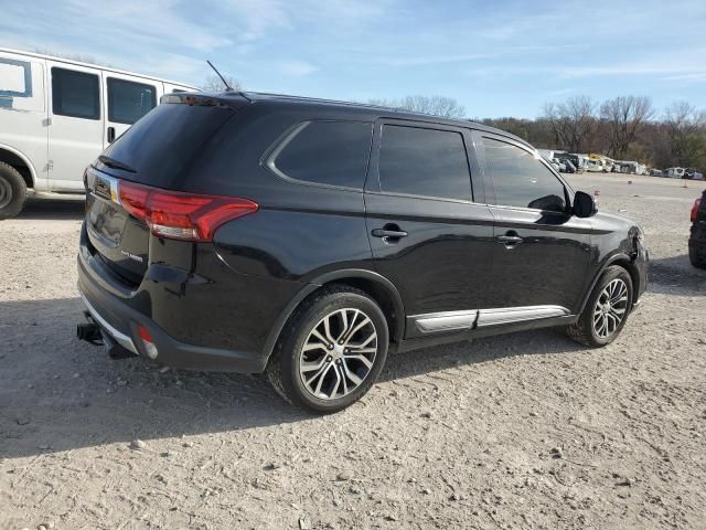 2016 Mitsubishi Outlander SE