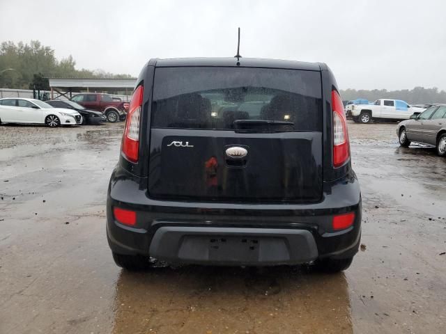 2013 KIA Soul +