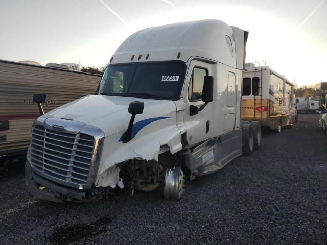 2016 Freightliner Cascadia 125