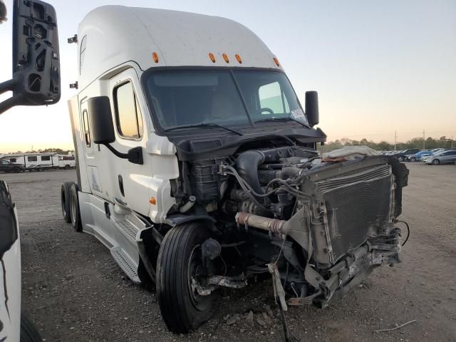 2015 Freightliner Cascadia 125