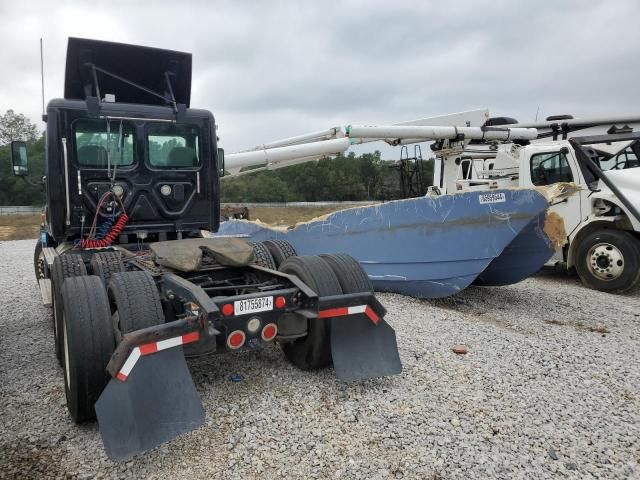 2016 Freightliner Cascadia 125