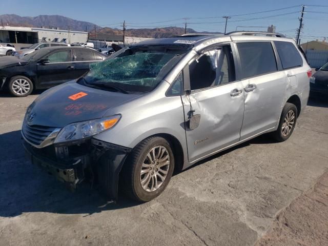 2016 Toyota Sienna XLE