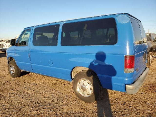 2004 Ford Econoline E350 Super Duty Wagon