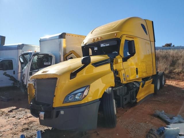 2022 Freightliner Cascadia 126