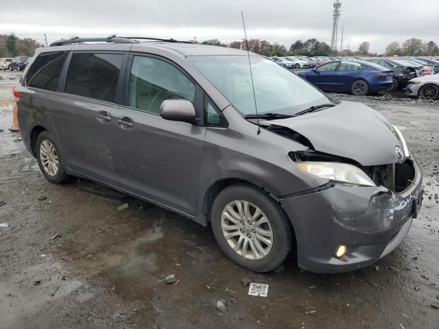 2012 Toyota Sienna XLE