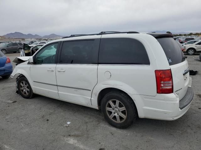 2010 Chrysler Town & Country Touring