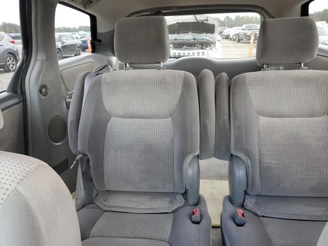 2007 Toyota Sienna CE