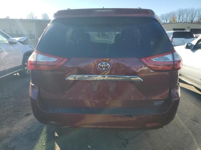 2017 Toyota Sienna XLE