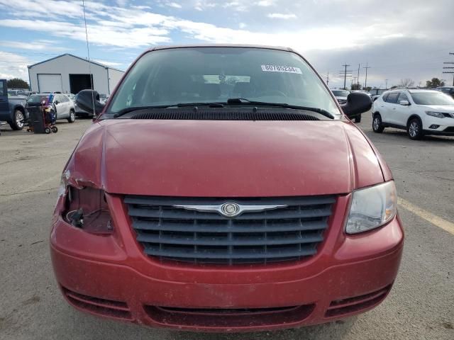 2007 Chrysler Town & Country LX