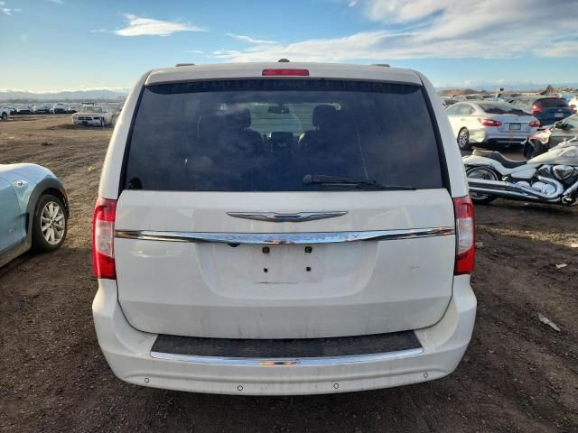 2012 Chrysler Town & Country Touring L