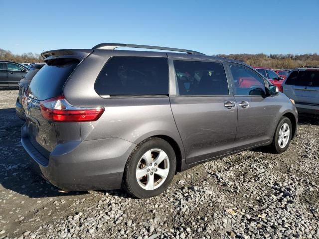 2015 Toyota Sienna LE