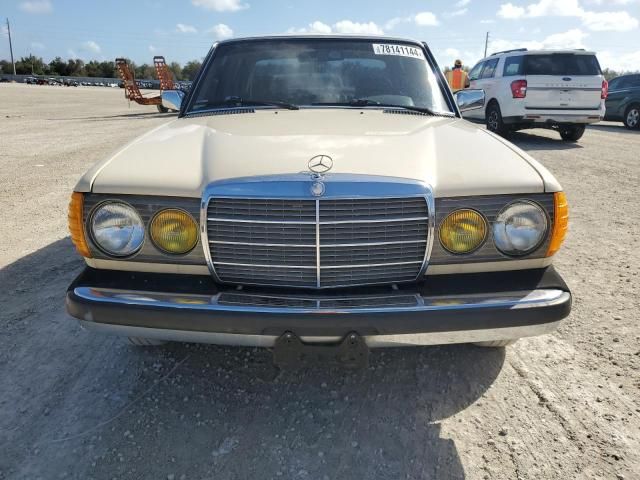 1982 Mercedes-Benz 240 D