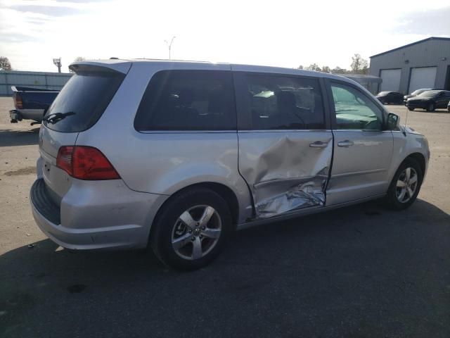 2010 Volkswagen Routan SE