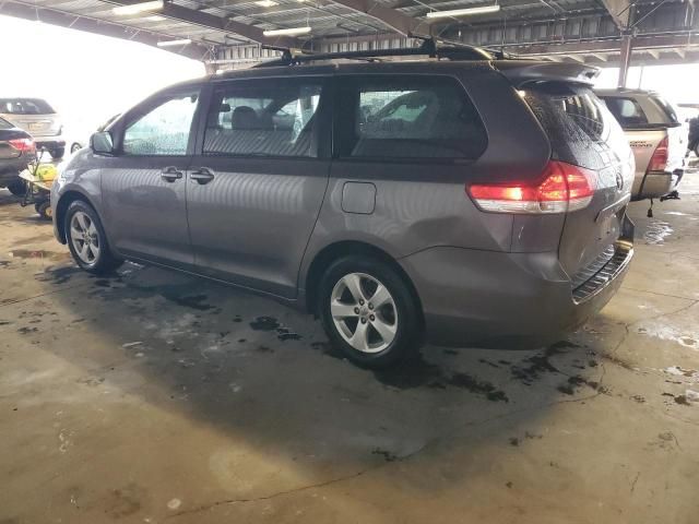 2013 Toyota Sienna LE