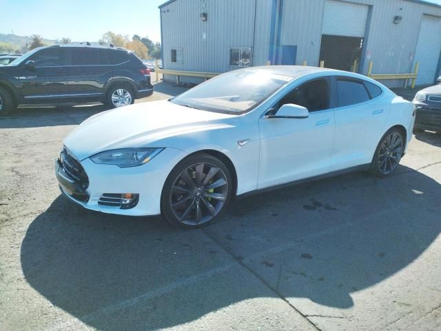 2015 Tesla Model S 70D