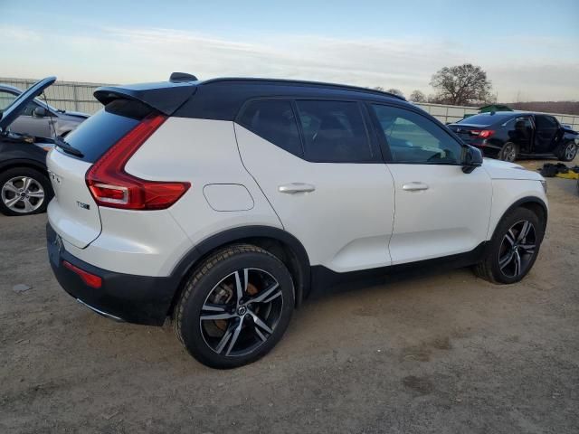 2020 Volvo XC40 T5 R-Design